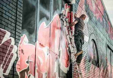 51漫画“全彩升级”成本揭秘：上色师的辛酸夜班